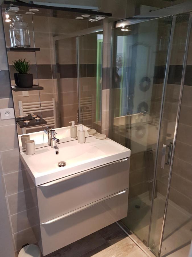 Appartement Agreable Et Spacieux Ensoleille Valros Exterior photo