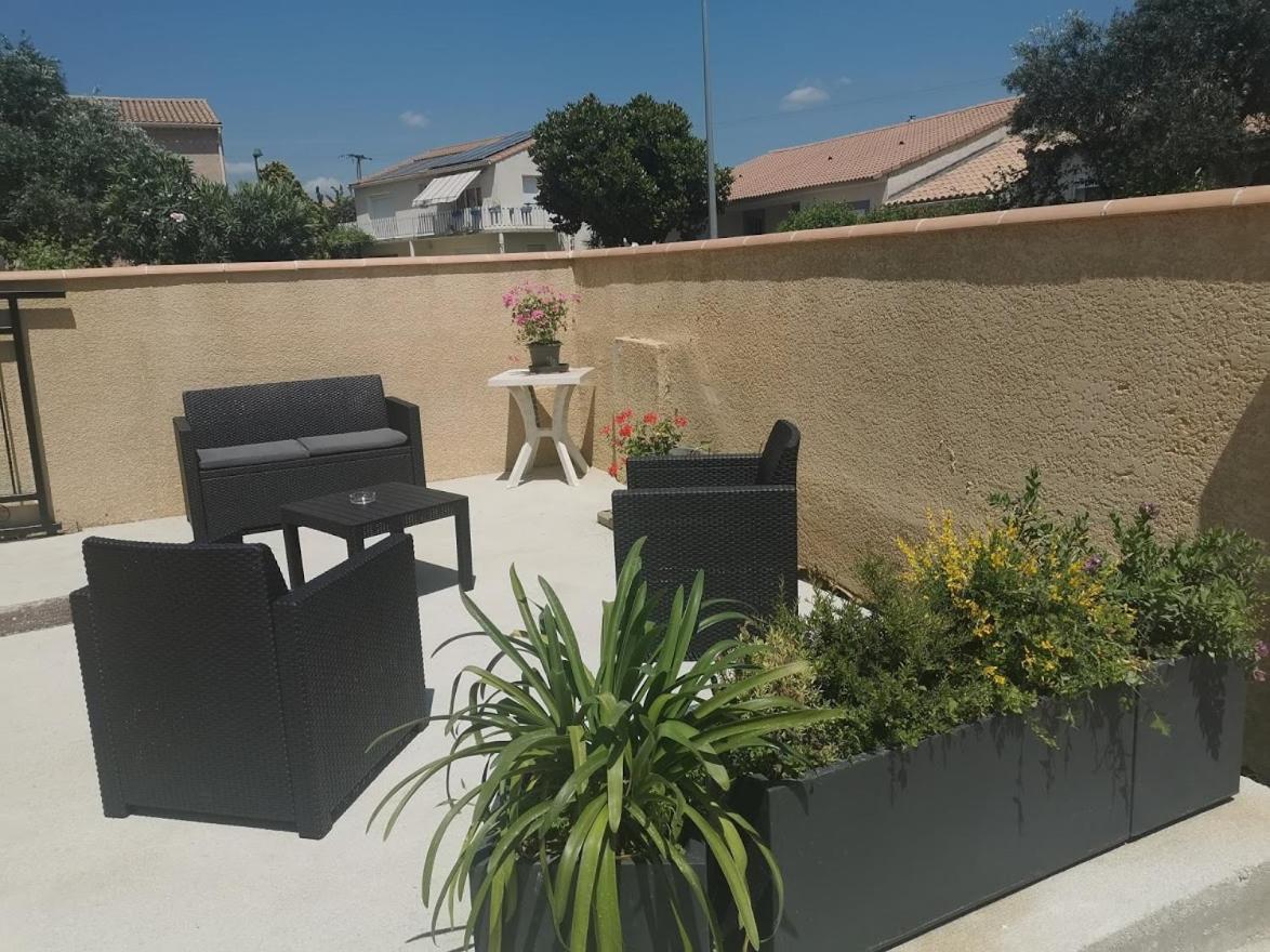Appartement Agreable Et Spacieux Ensoleille Valros Exterior photo